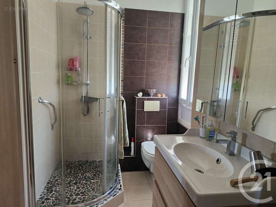 Maison à COSNE-COURS-SUR-LOIRE