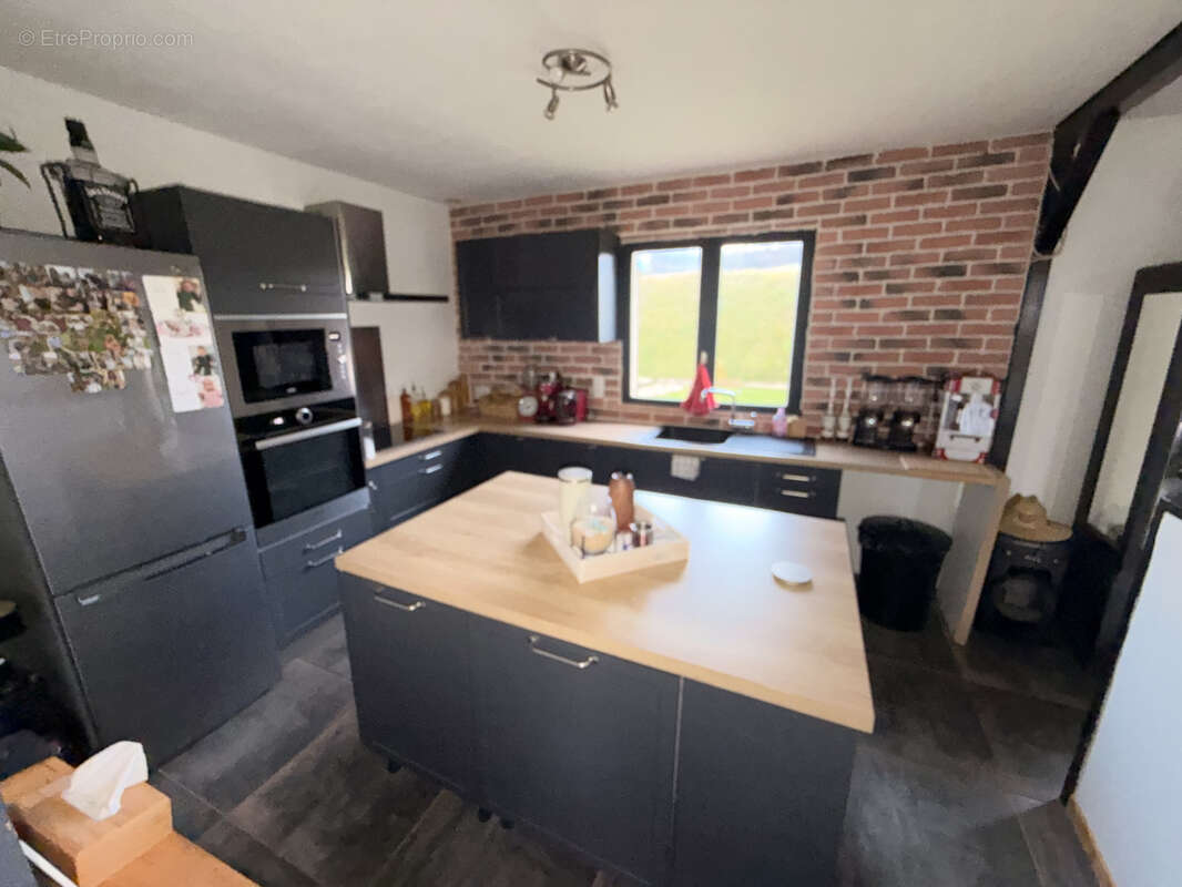 Maison à BOUVAINCOURT-SUR-BRESLE