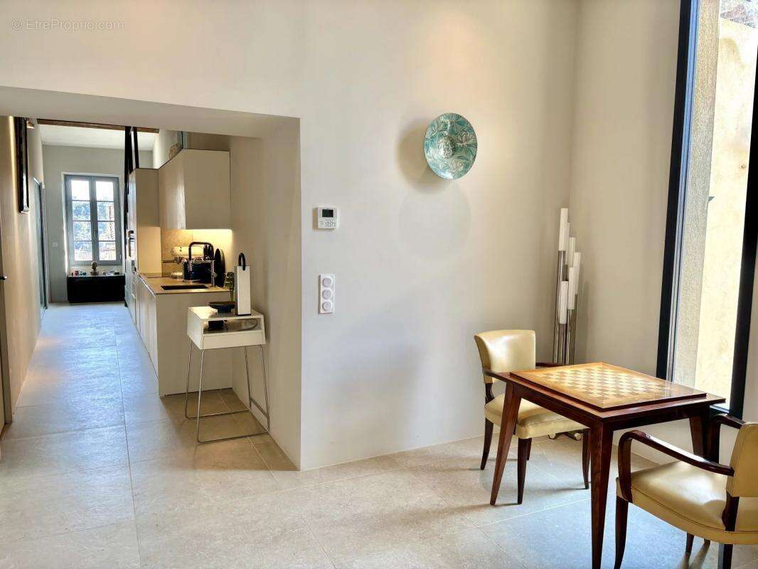 Appartement à VALBONNE