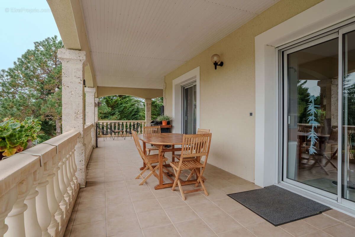 Maison à HAUTEFAGE-LA-TOUR