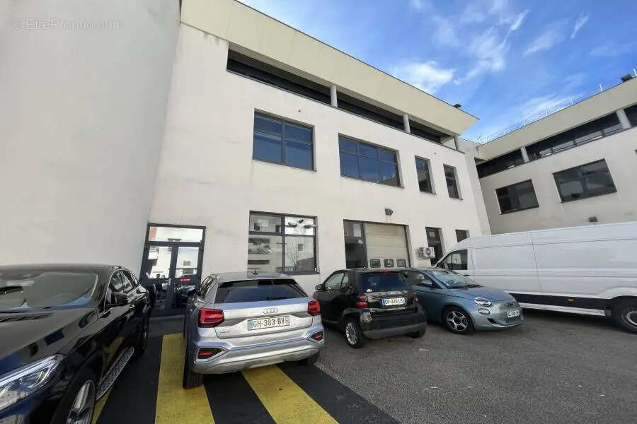 Commerce à LA GARENNE-COLOMBES