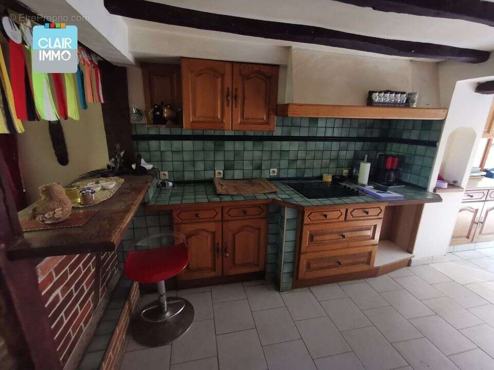 À La Chapelle-Saint-Sauveur - Longère de 287 m² avec - Maison à LA CHAPELLE-SAINT-SAUVEUR