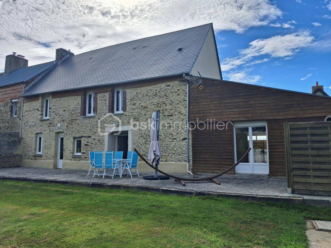 Maison à LE MOLAY-LITTRY