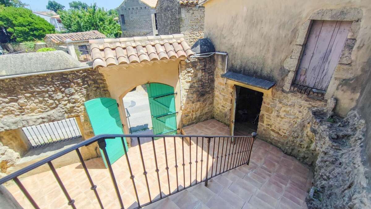 Maison à ALLEGRE-LES-FUMADES
