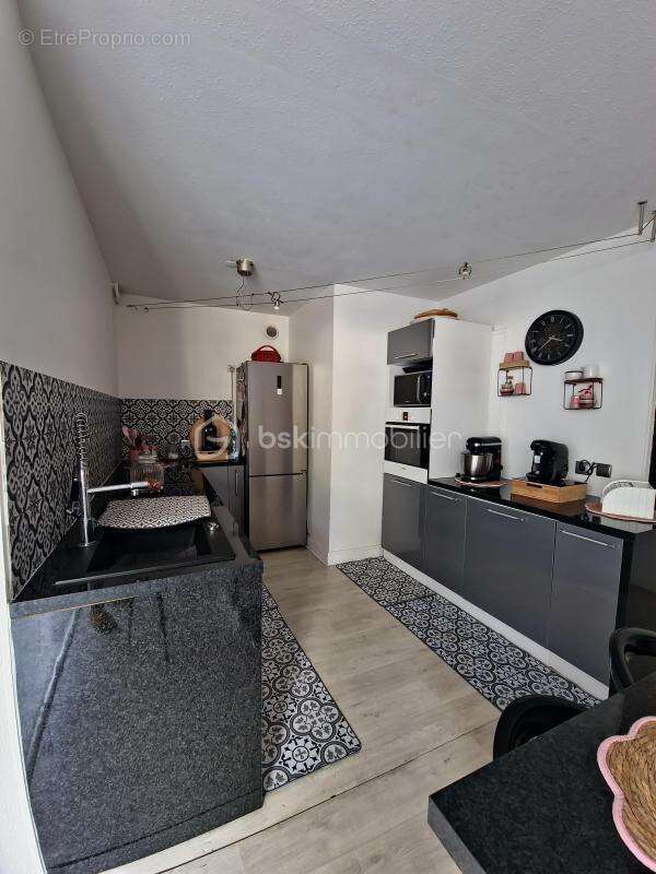 Appartement en rc de 124m² utile avec terrasse de 34m² -vue degagee- 5p lumineux et en parfait etat - photo 8