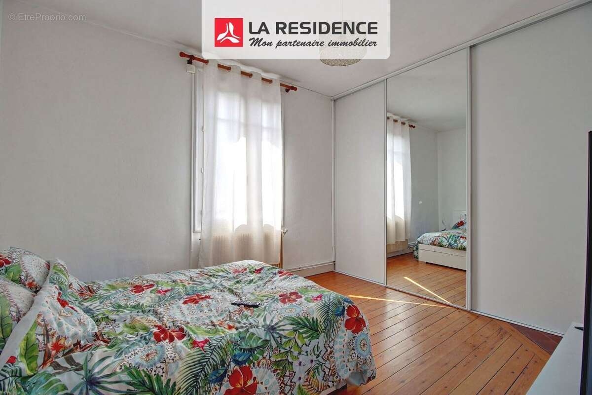 Maison à SAINT-ETIENNE-DU-ROUVRAY