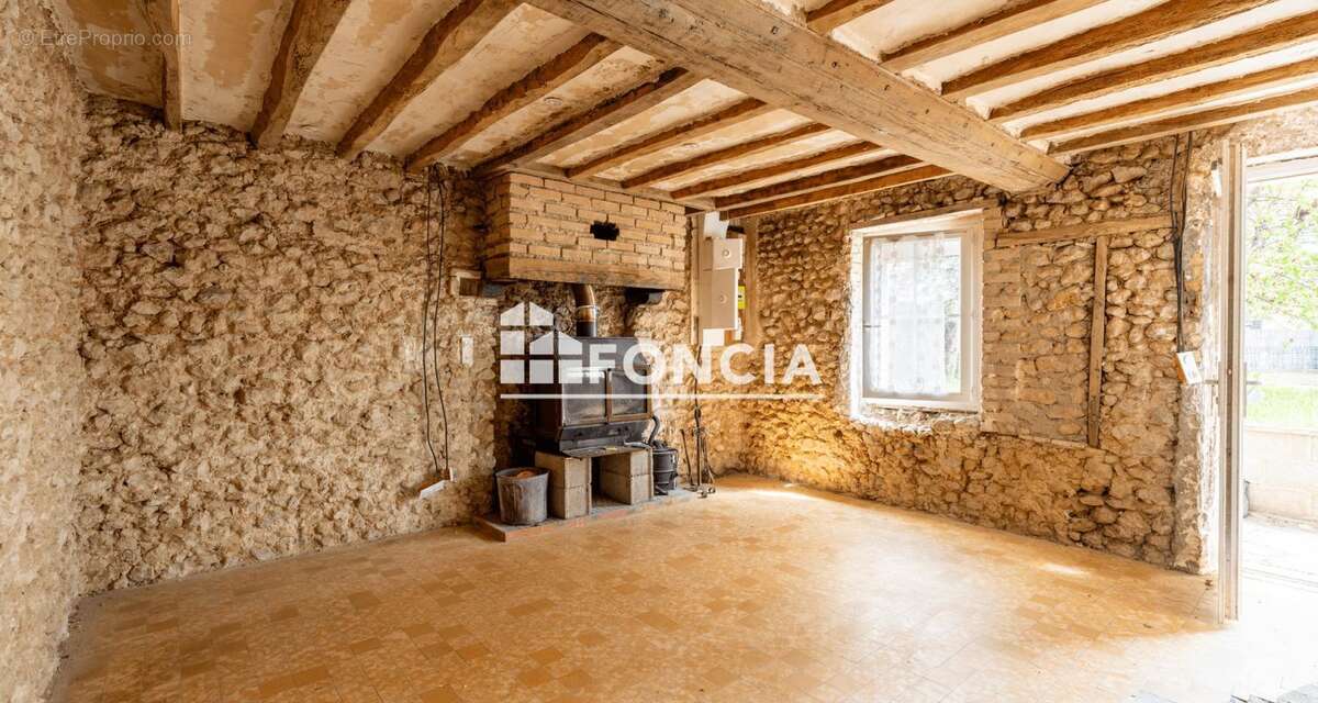 Maison à MARESCHE