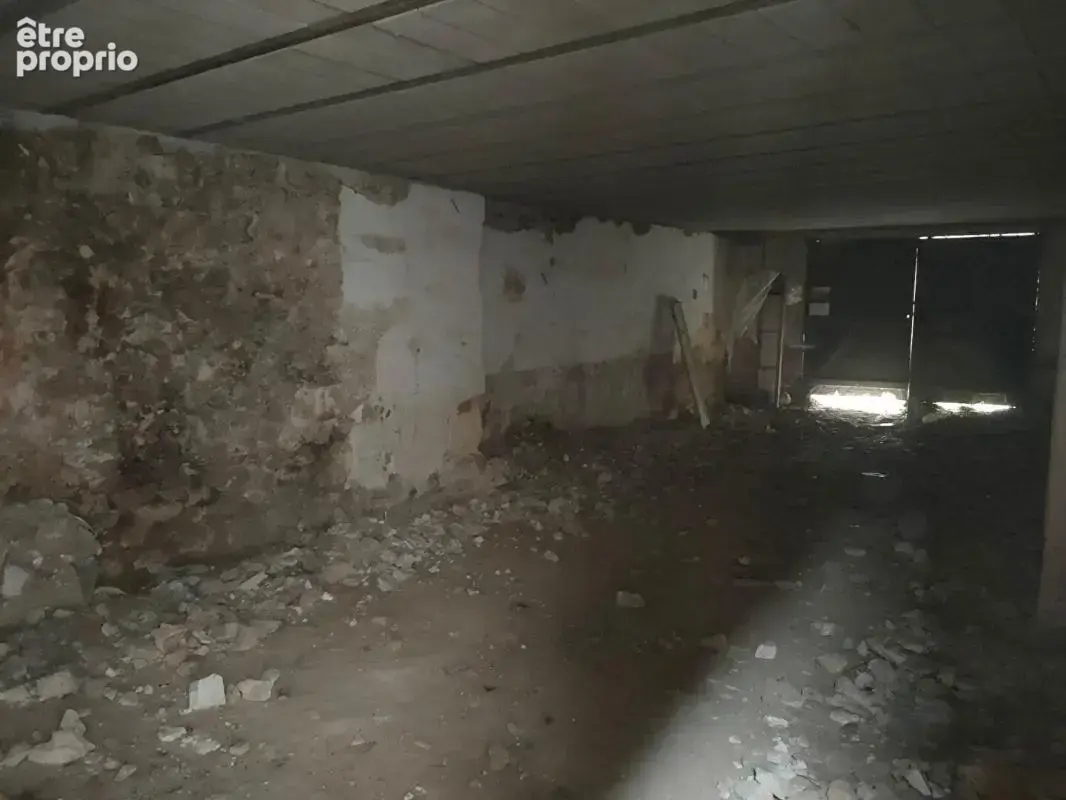 Maison en pierre a rénover 360 m² avec garage - photo 17
