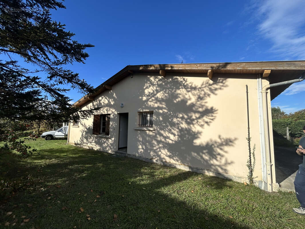 Maison à VILLENEUVE-DE-MARSAN