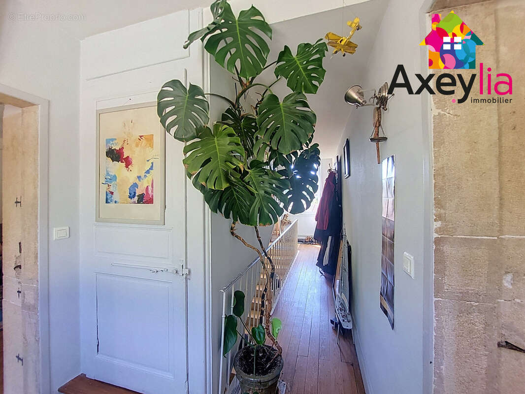 A vendre- chateauneuf- immeuble appartement t4 / locaux commerciaux - - photo 5