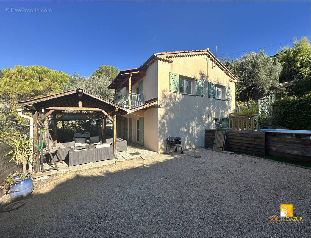 Maison à PEYMEINADE