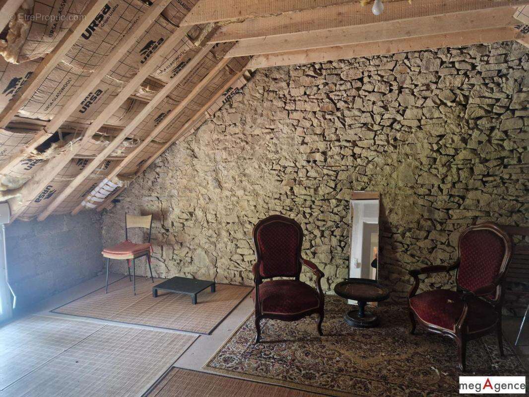 Maison à SAINT-SEGLIN