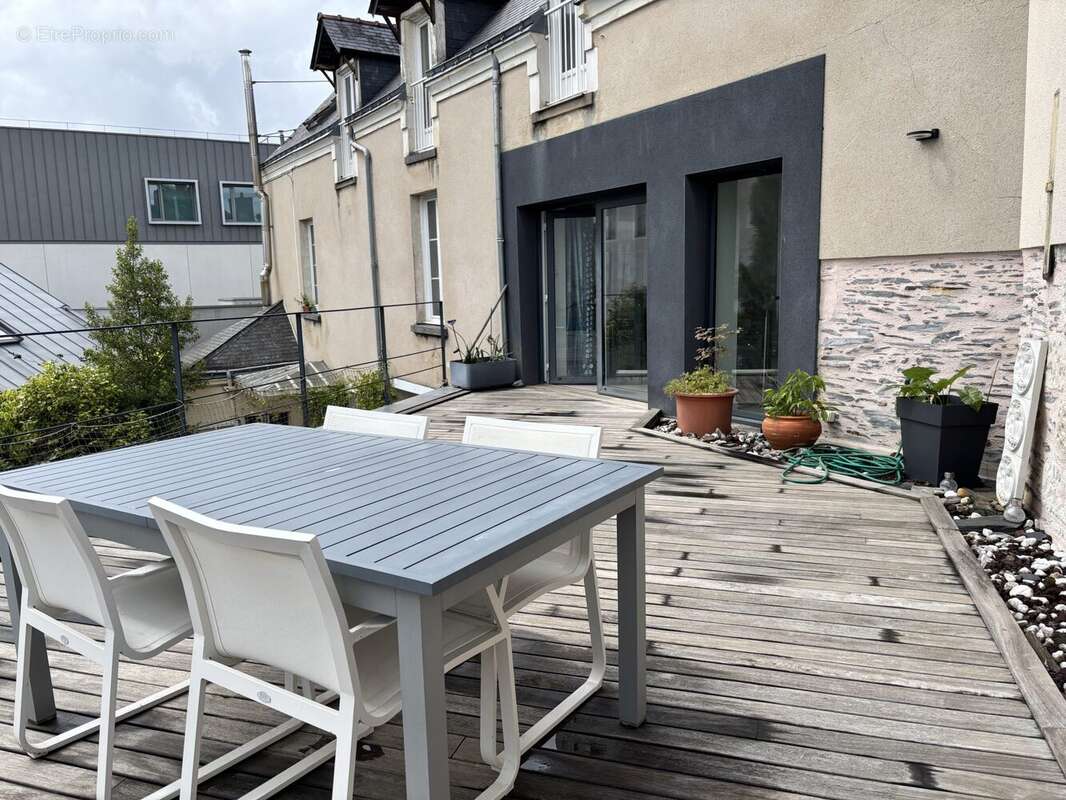 Maison 190 m² à Angers  - photo 6