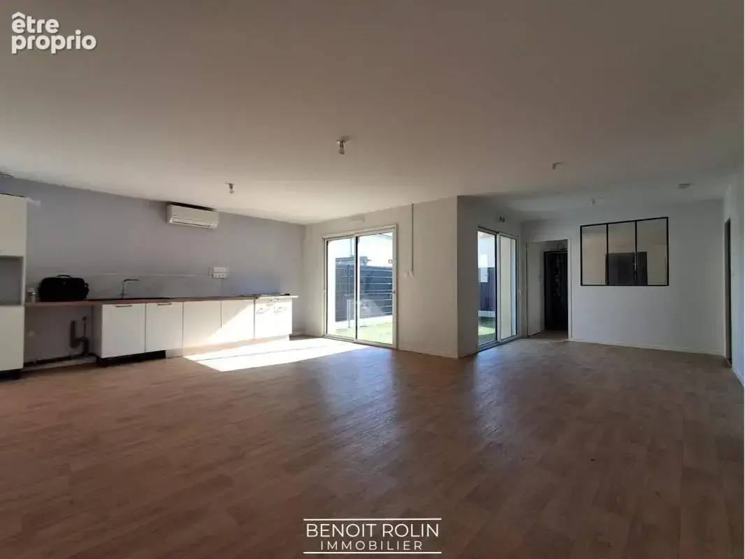 Maison à LA BAZOGE