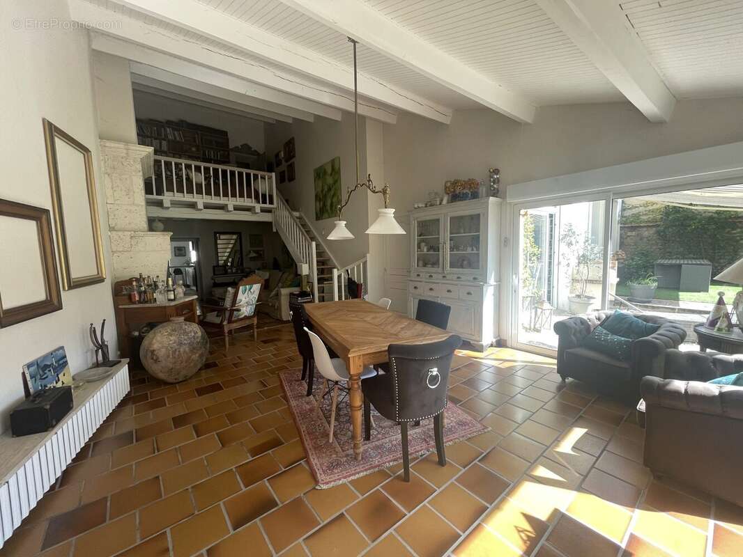 Maison à VOULGEZAC