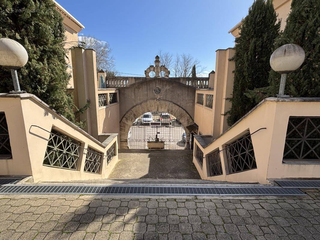 Commerce à LES ANGLES