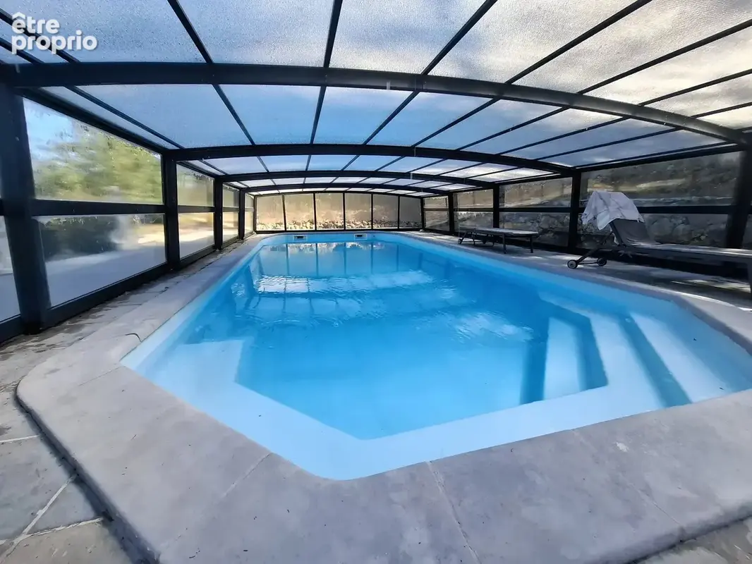 Propriété de charme avec piscine et près de 2 hectares - La Verdière - photo 3