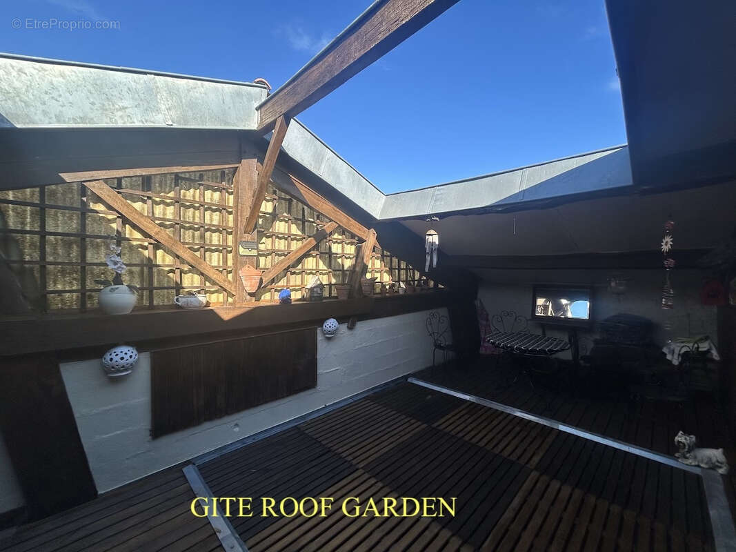 Maison à VILLEFRANCHE-DE-LONCHAT