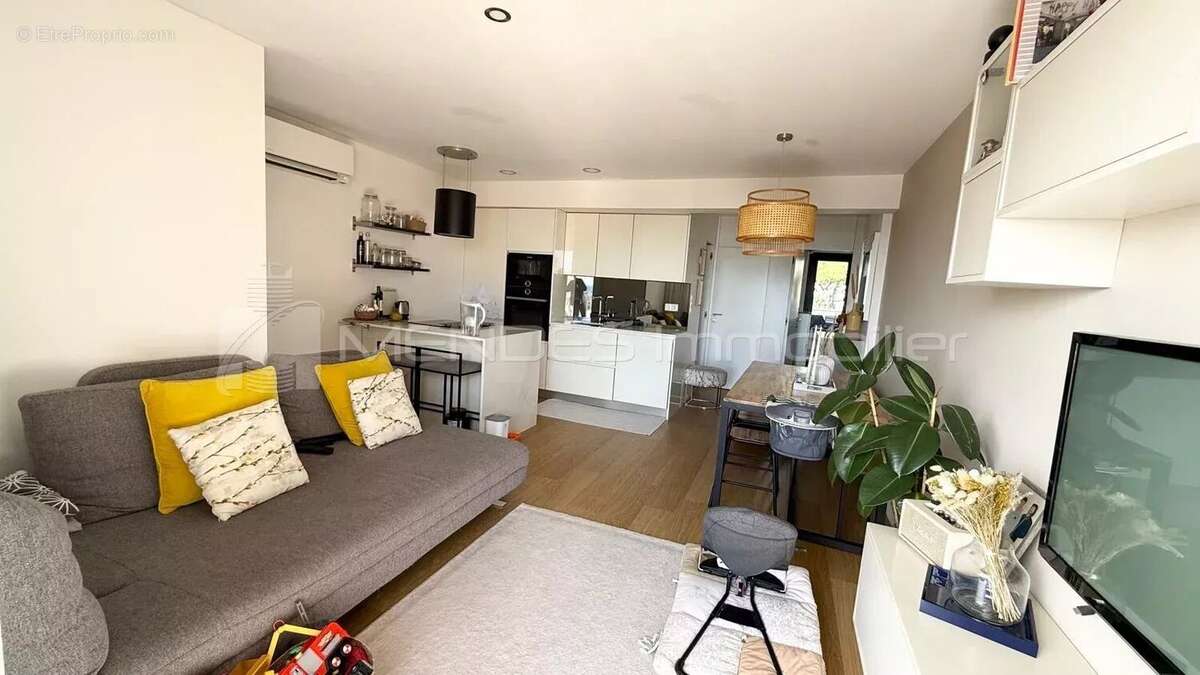 Appartement à ROQUEBRUNE-CAP-MARTIN