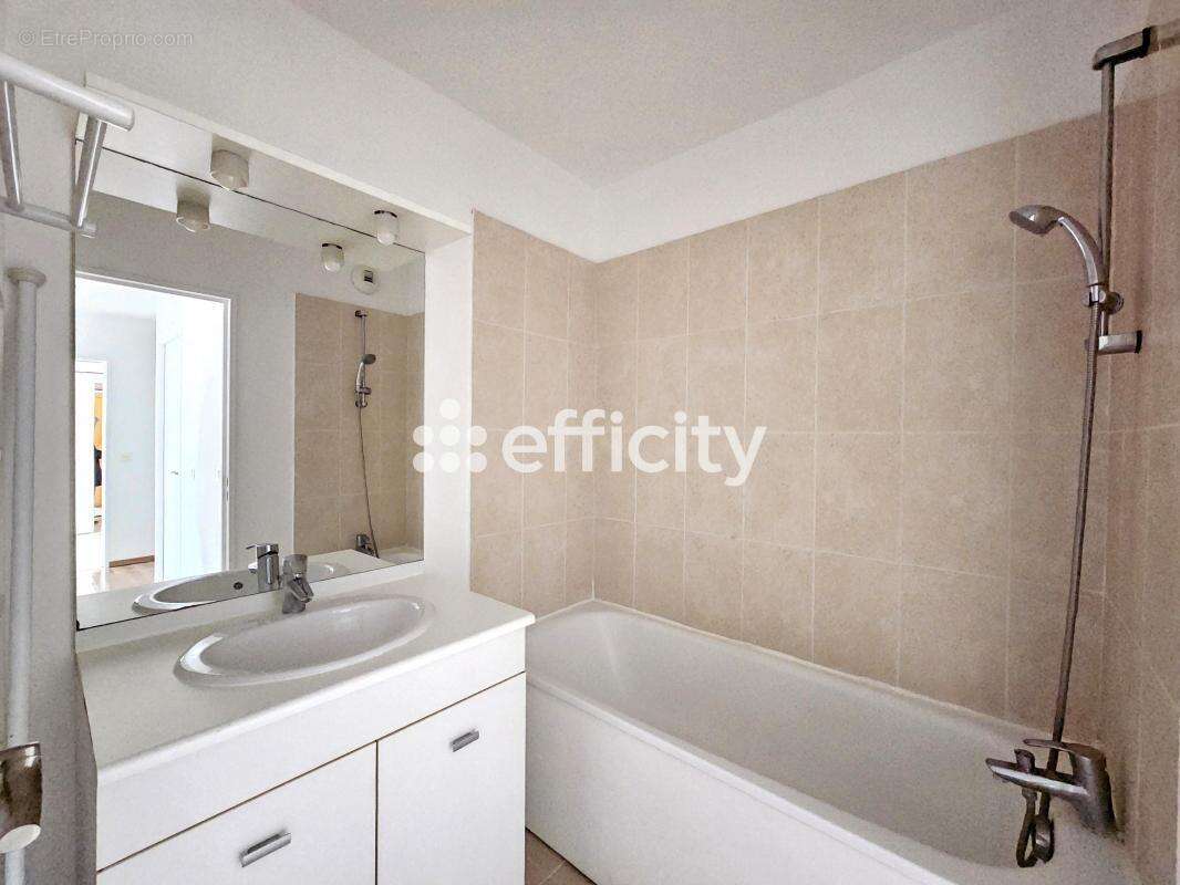 Appartement à NANTEUIL-LE-HAUDOUIN