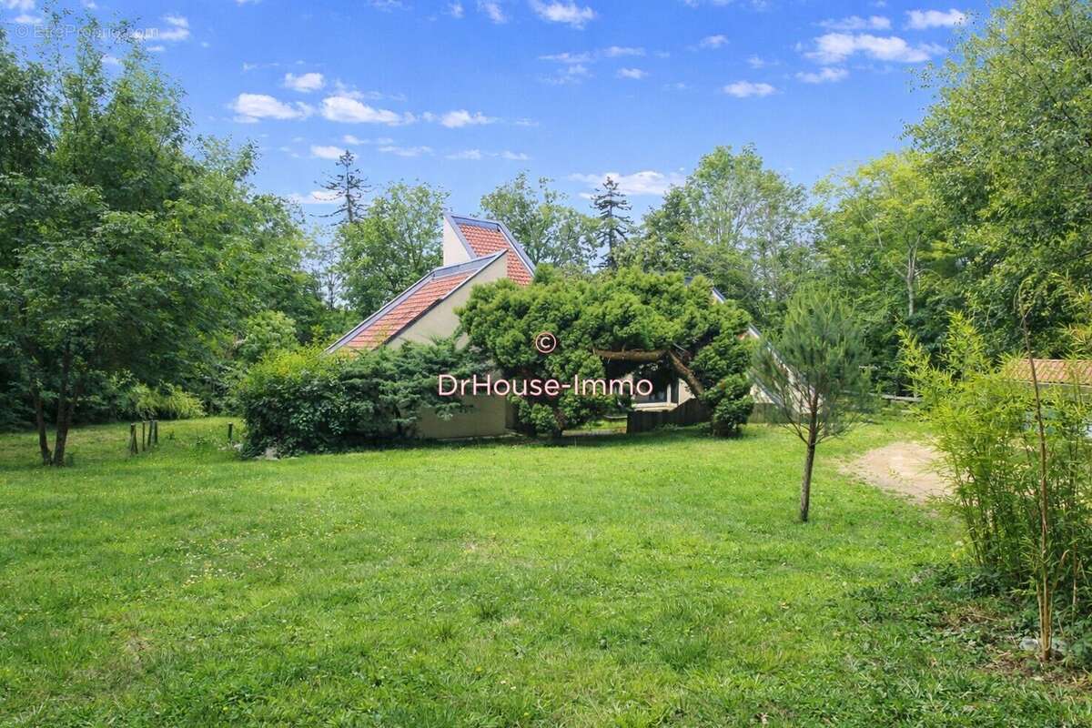Maison 185 m² à Carignan-De-Bordeaux  - photo 39