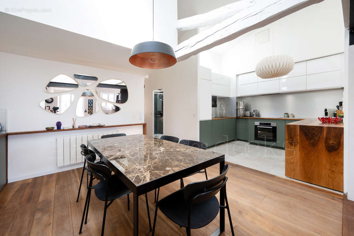 Bordeaux centre historique - magnifique appartement rénové avec belle vue - photo 4