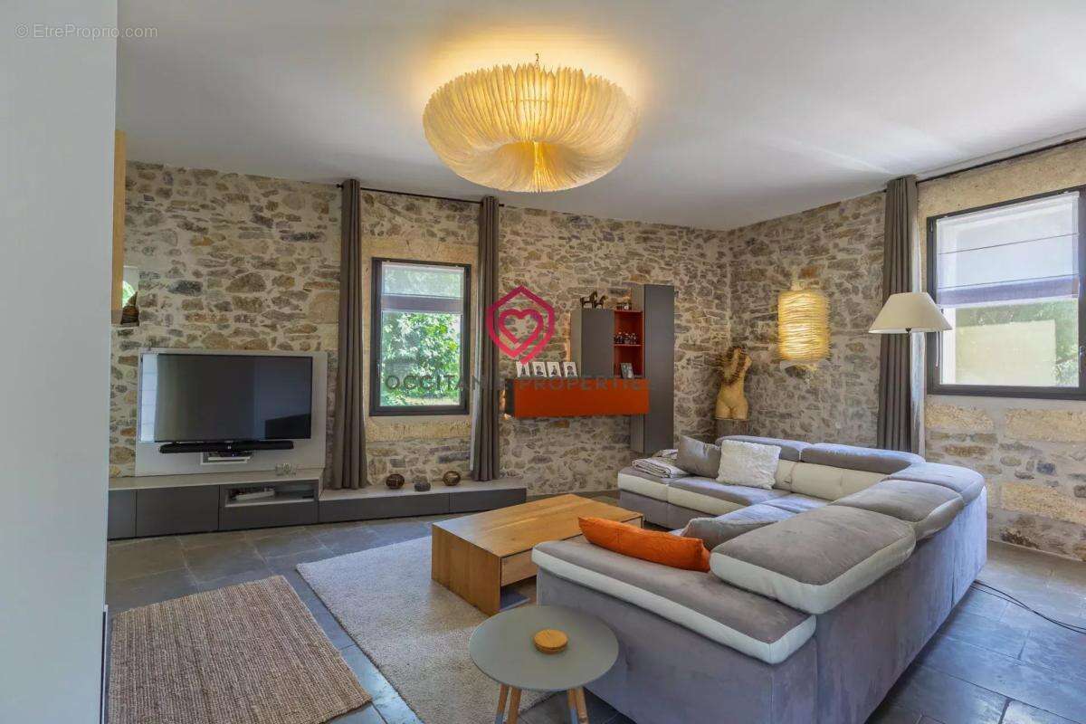 Maison à SUSSARGUES