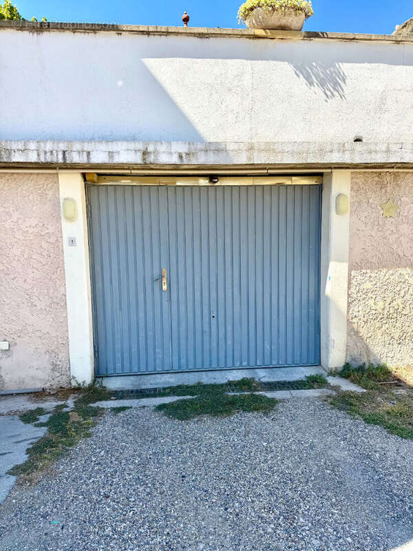 Appartement de type T 3 avec balcon et garage privatif, calme et résidentiel. - photo 8