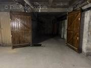 Parking à SAINT-MAUR-DES-FOSSES