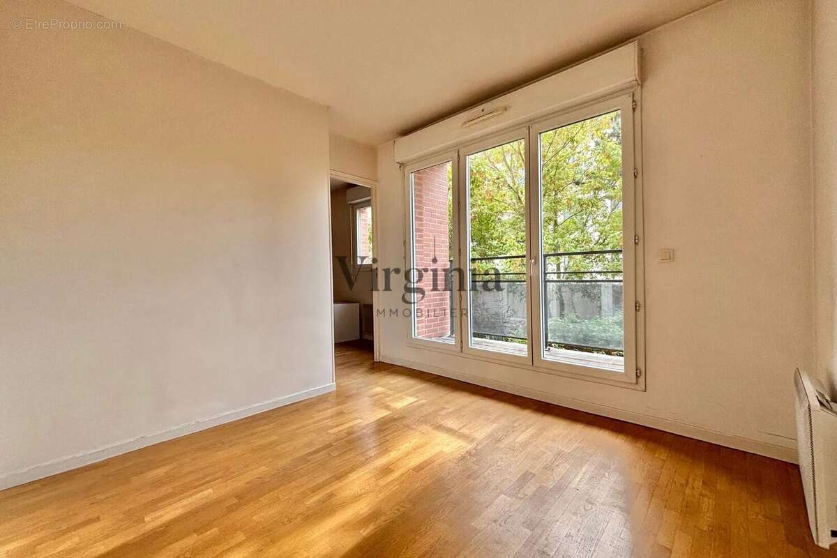 Appartement à CHARENTON-LE-PONT