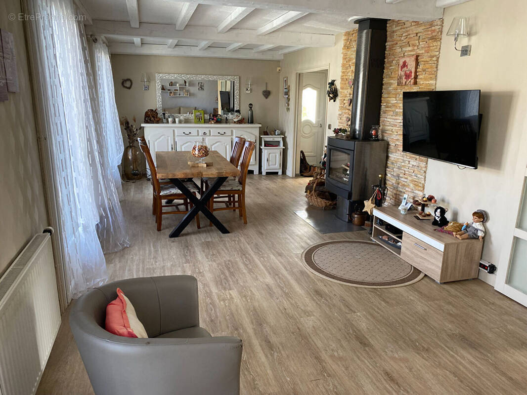 Maison à LE MESNIL-EN-THELLE