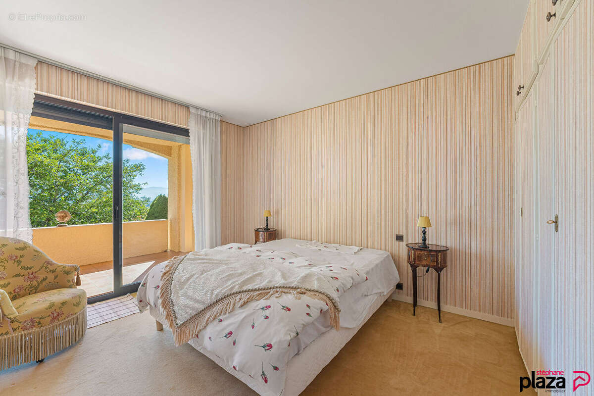 Maison à DIVONNE-LES-BAINS