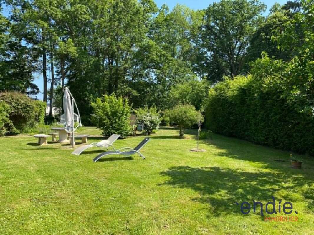Maison 209 m² à Dompierre-Sur-Besbre  - photo 15