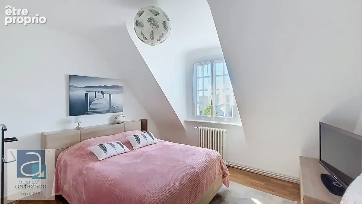 LANVALLAY : Belle traditionnelle Bretonne avec vie de plain pied, 5 chbres au  gout du jour ! - photo 10