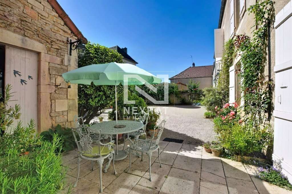 Maison à MERCUREY