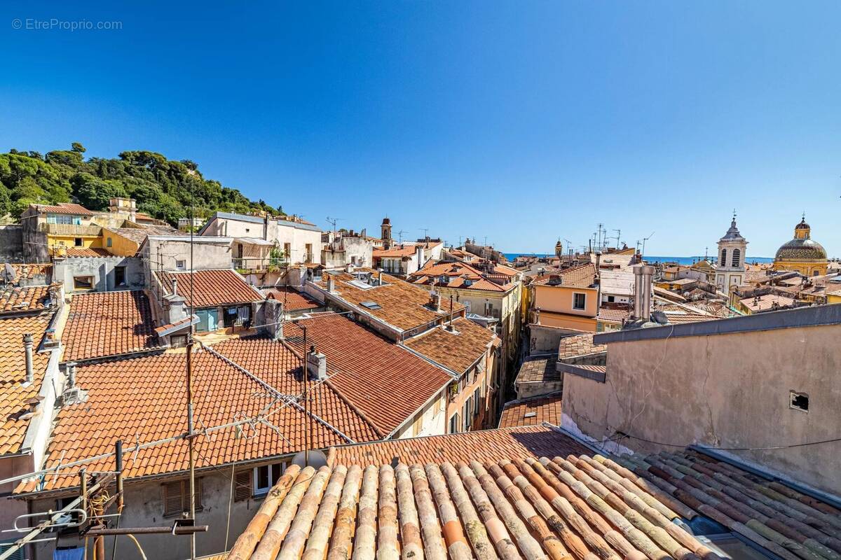 Nice - Vieux Nice - Superbe 3 pièces en duplex - Vue mer et colline du château - photo 2