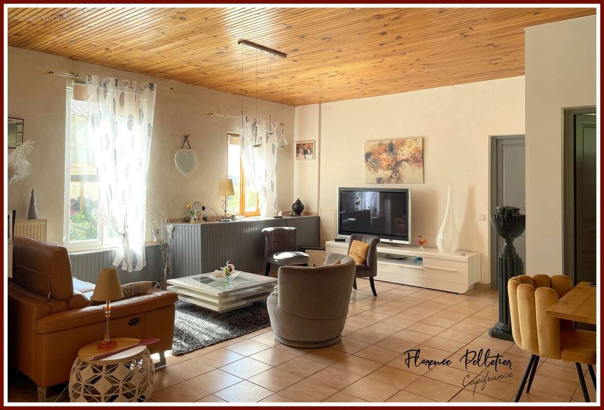 Grande propriété à vendre proche de REVEL (31), 605 m² env. sur un terrain de 3 ha en partie boisée - photo 2