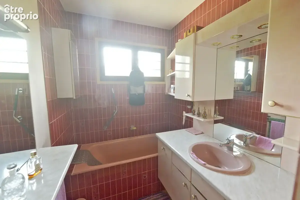 Maison 105 m² à Breuillet  - photo 9