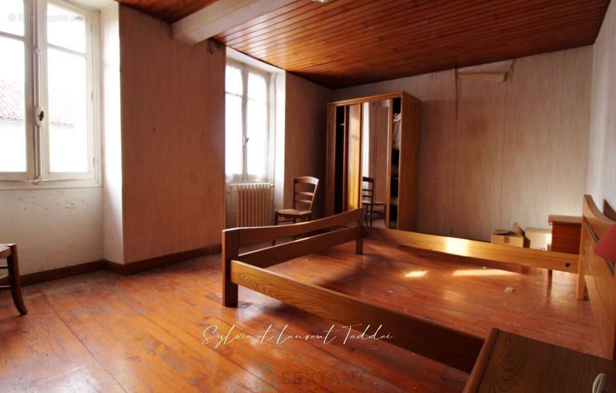 Maison à JONZAC