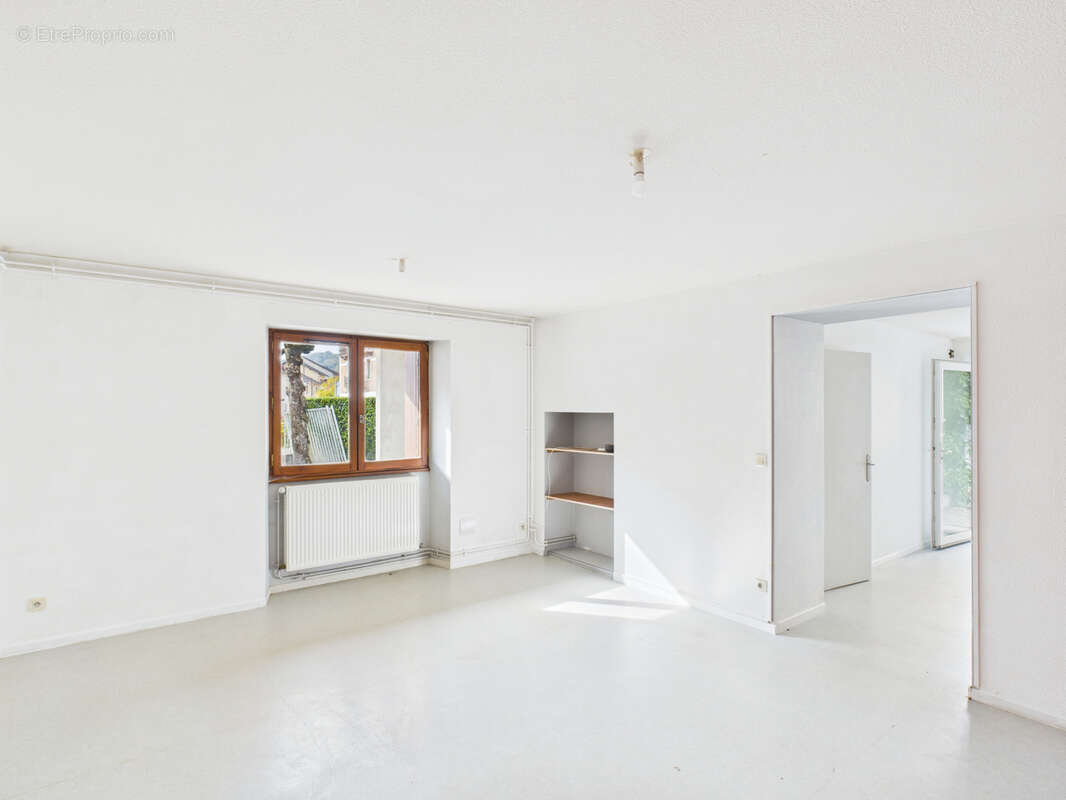 Maison à CHAPAREILLAN