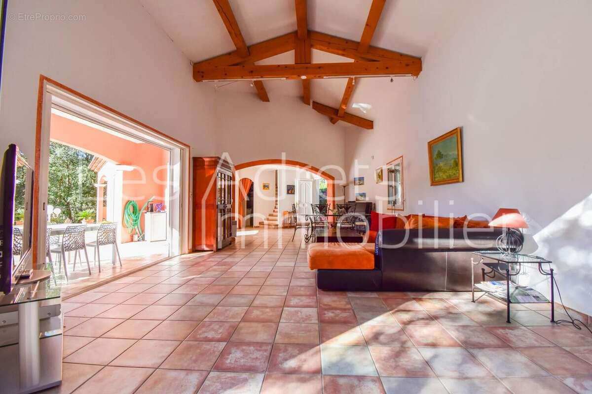Maison à LES ADRETS-DE-L'ESTEREL