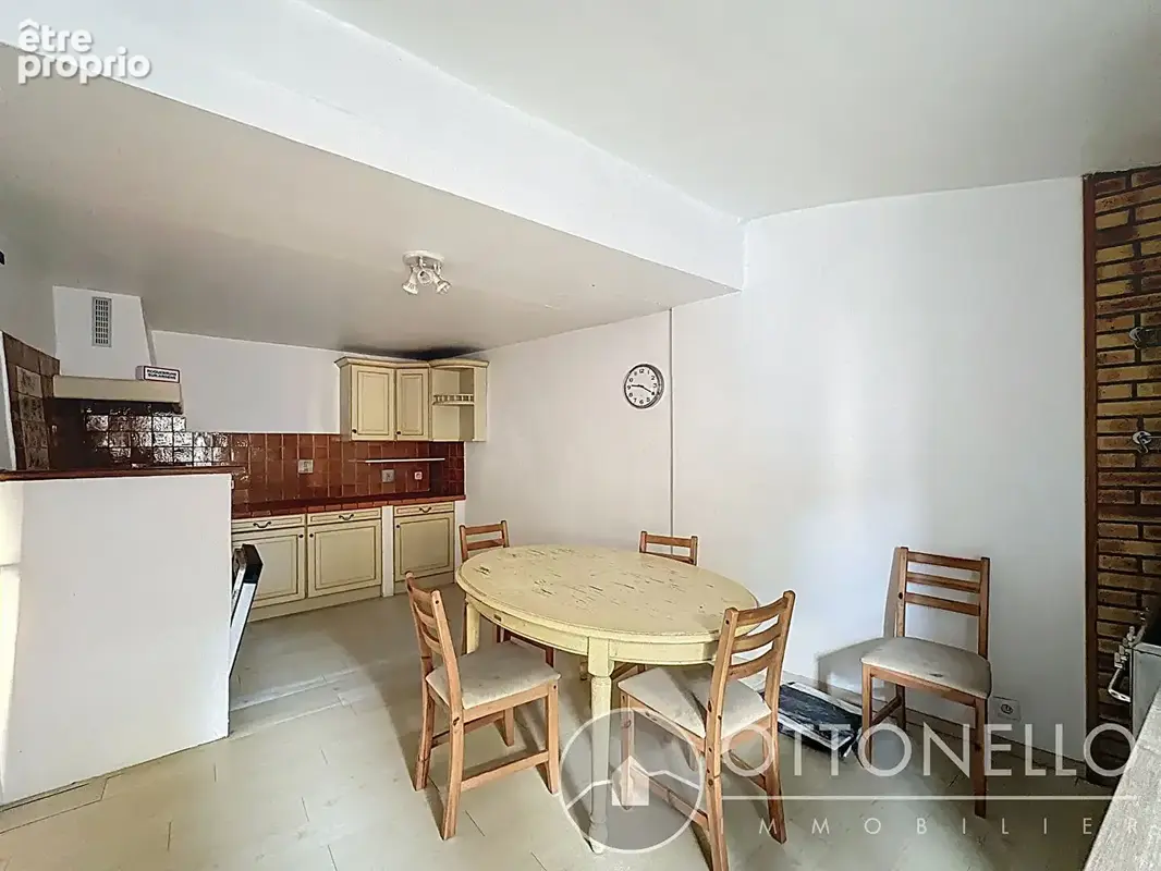 Appartement  3 pièces de 104,70 m2 à Roquebrune-sur-Argens - photo 9