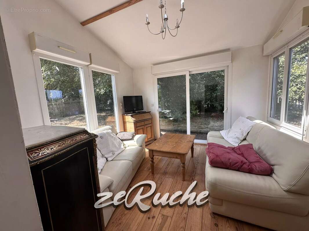 Grande maison de caractère à Cahagnes de 411m², 3 chambres d'hôtes et 2 gîtes - photo 25