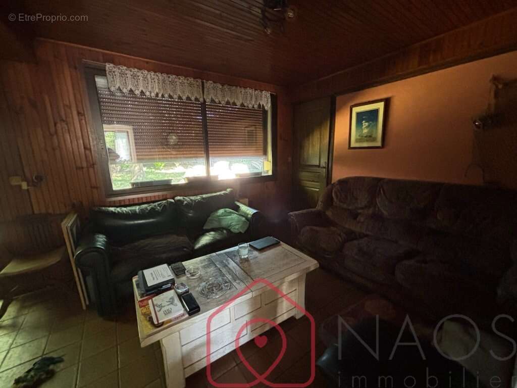 Maison à NESLE-L&#039;HOPITAL