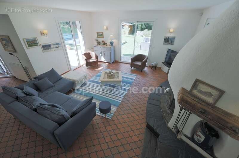 Maison à NESLES-LA-VALLEE