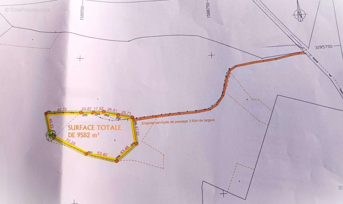 Terrain à MONTDURAUSSE