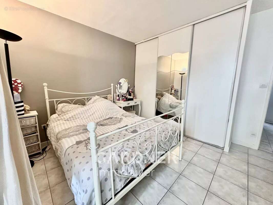 Appartement à MARSEILLE-11E