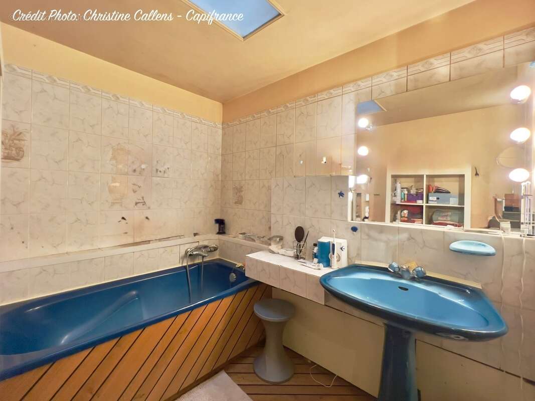 Maison de charme de 151 m² – 4 chambres, jardin, dépendances et beaux volumes à Varennes-sur-Morge - photo 9