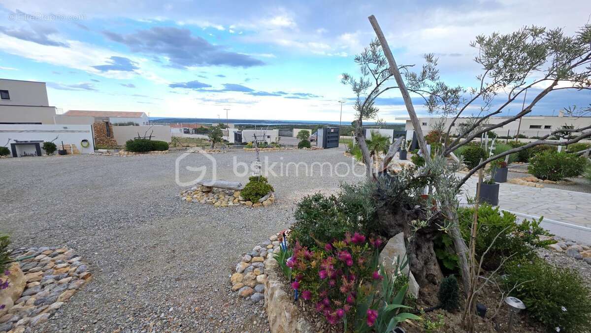 Maison à TREILLES