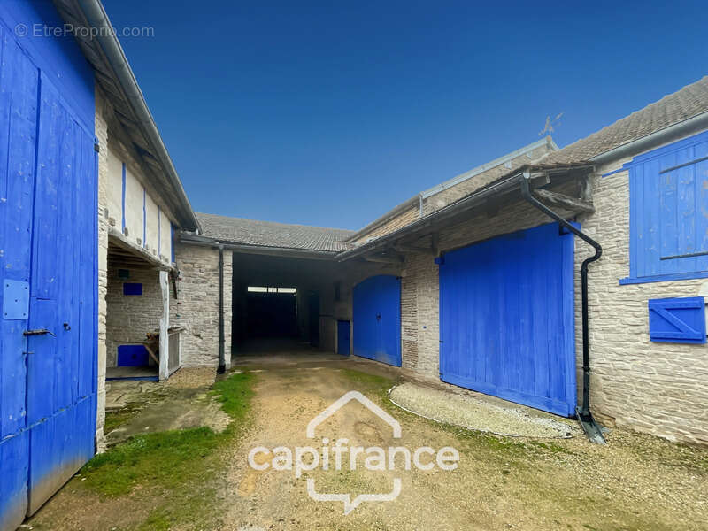 Corps de ferme exceptionnel – Dépendances + potentiel énorme – 20 min Dijon - photo 12